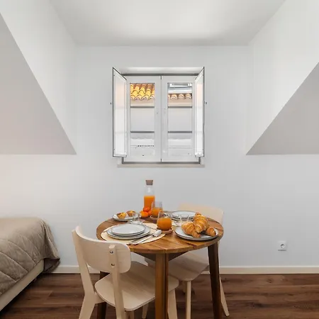 Whome Alfama Prime Location Explore W/ Style